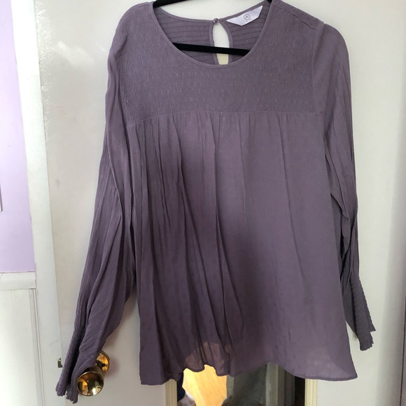 Purple top - Picture 1 of 4